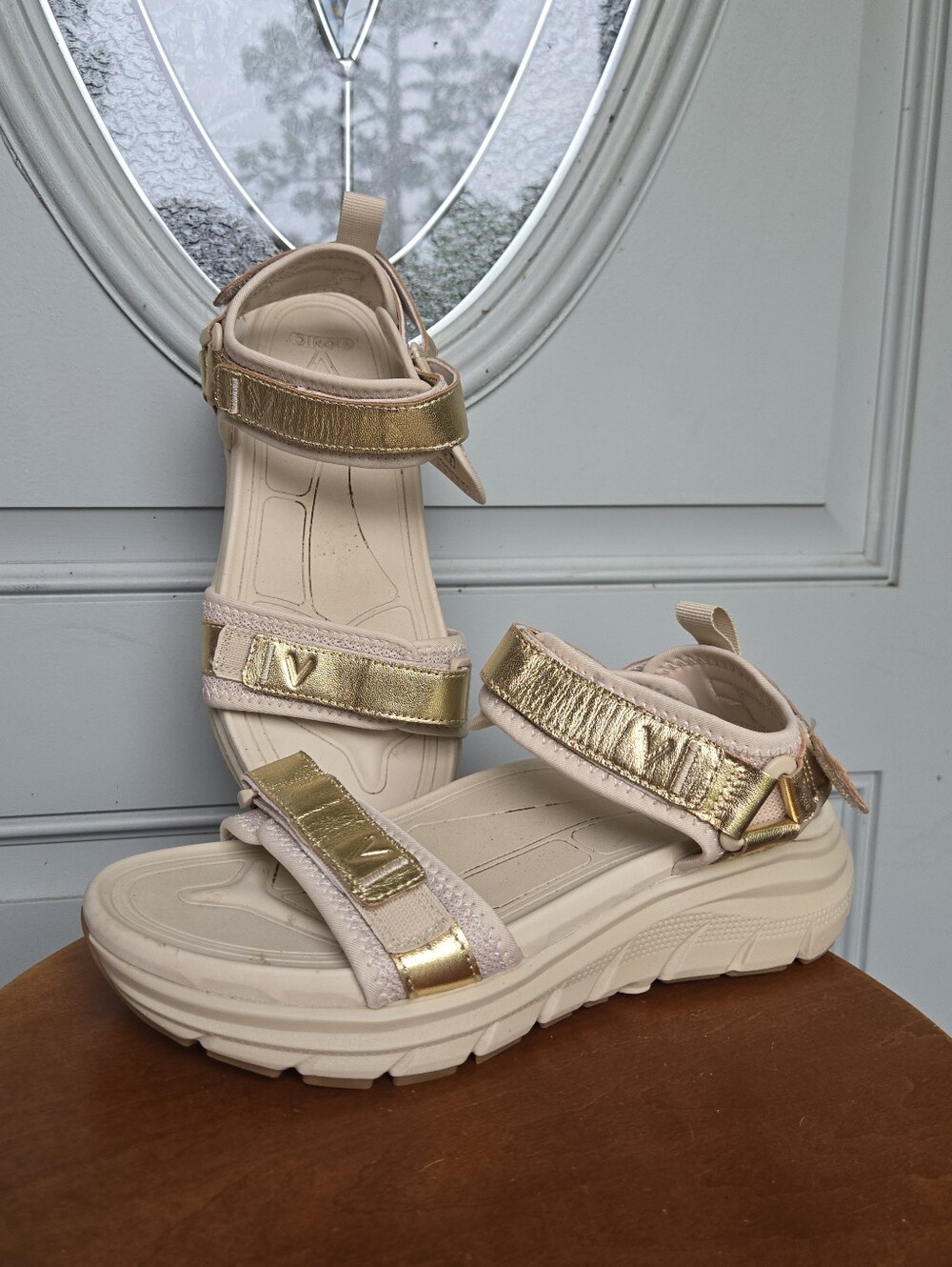 Vionic Womens Walk Max Wanderer Walking Sandals